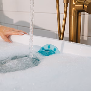 Extra full bathtub from the bottomless bath