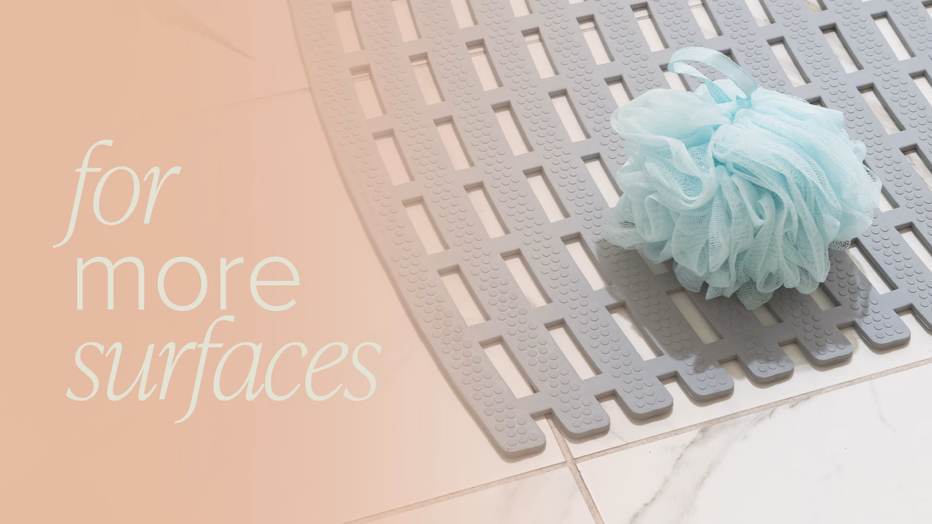 Bath safety mat for textured surfaces